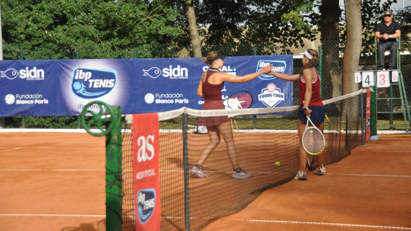 Ailish García se corona campeona del Open Torrelavega en una semana de tenis y solidaridad