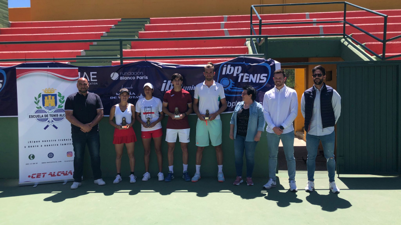 Carmen López y Sergio Dávila se proclaman ganadores del Torneo Nacional Miguel de Cervantes 
