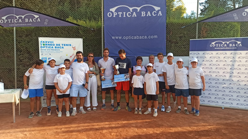 Enrique López Triunfa en el XXXVIII Torneo de Tenis Óptica Baca