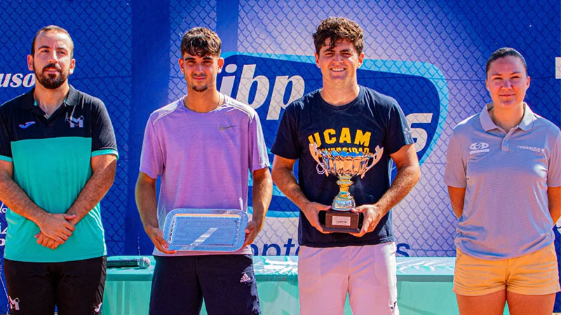 Jaime Caldes domina en Montepríncipe y conquista el título del Open “Estudio Dental Avanzando”
