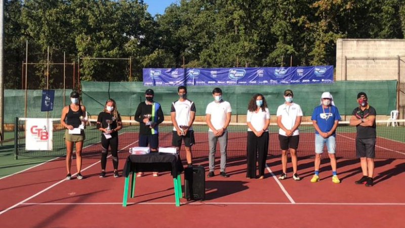 Jordi Muñoz y Rocío de la Torre ganan el XXXIII Open Nacional de tenis Villa de Bembibre 2020