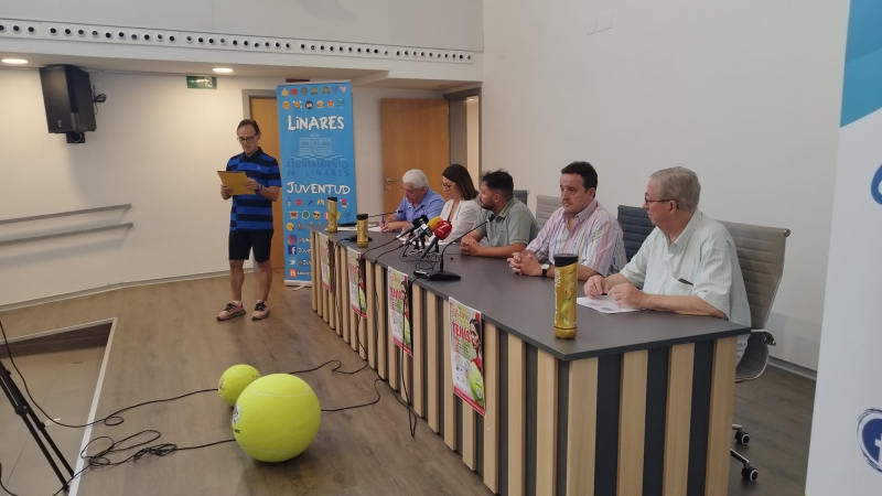 Presentacióndel XXXVIII Open de Tenis Ciudad de Linares