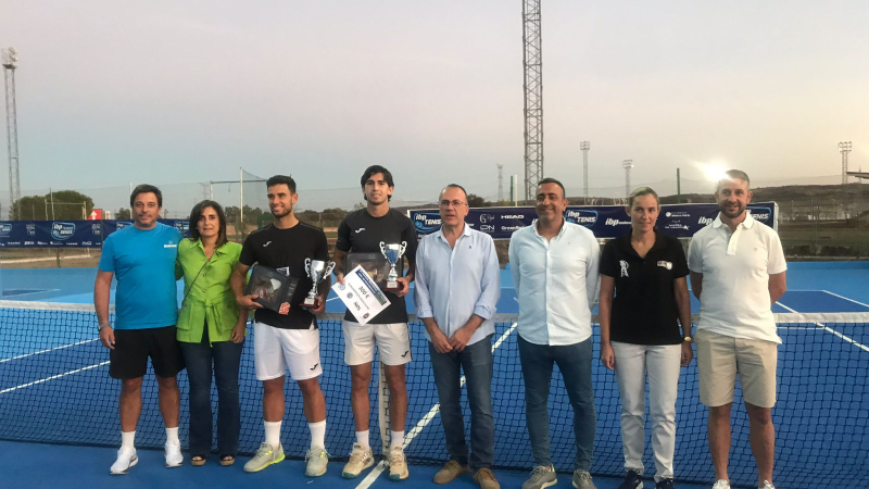 Santiago Plaza se corona campeón en el VI Torneo Nacional de Tenis Villa de Navalmoral