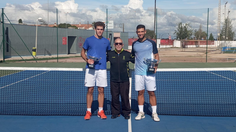 Santiago Plaza se corona campeón del XXVIII Open de Tenis Ciudad de Catarroja