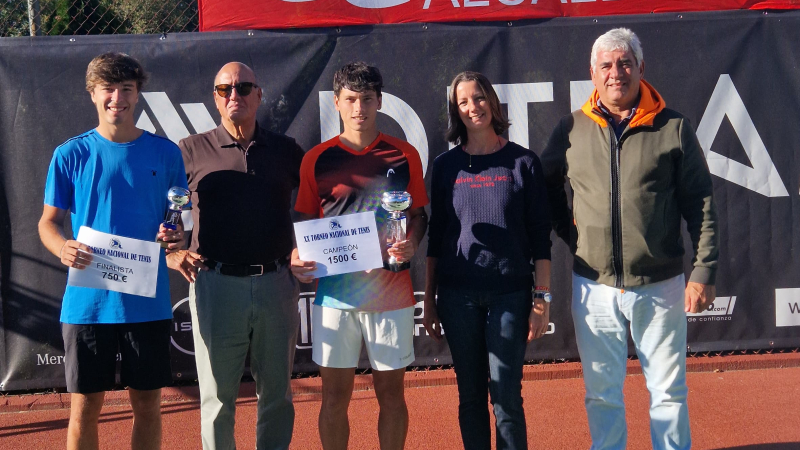 Tomas Curras se consagra campeón del XX Torneo Nacional de Tenis "Club Fluvial de Lugo"