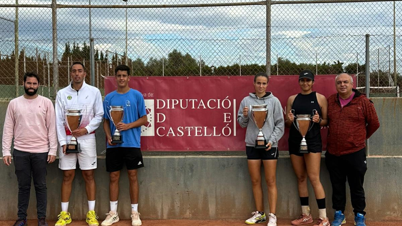 Vicente Oliver y Mireia Pons se coronan campeones del Open Absoluto en el Club de Tenis Benicarló II